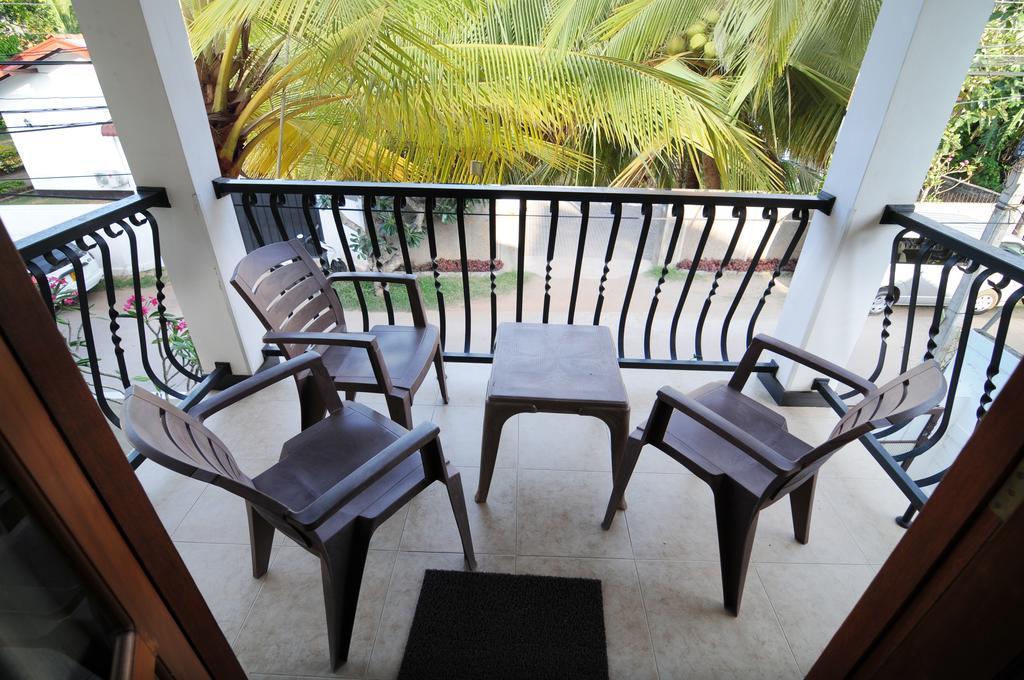 Park Lane Apartments Negombo Room photo