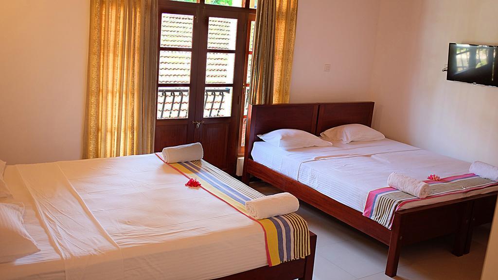 Park Lane Apartments Negombo Exterior photo